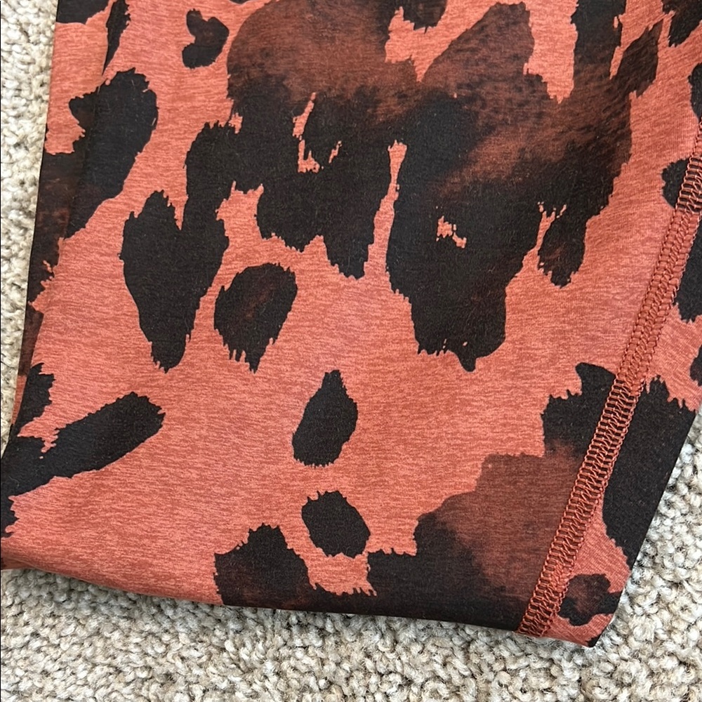 Beyond Yoga Leopard Print Spacedye Leggings - Picture 4 of 4